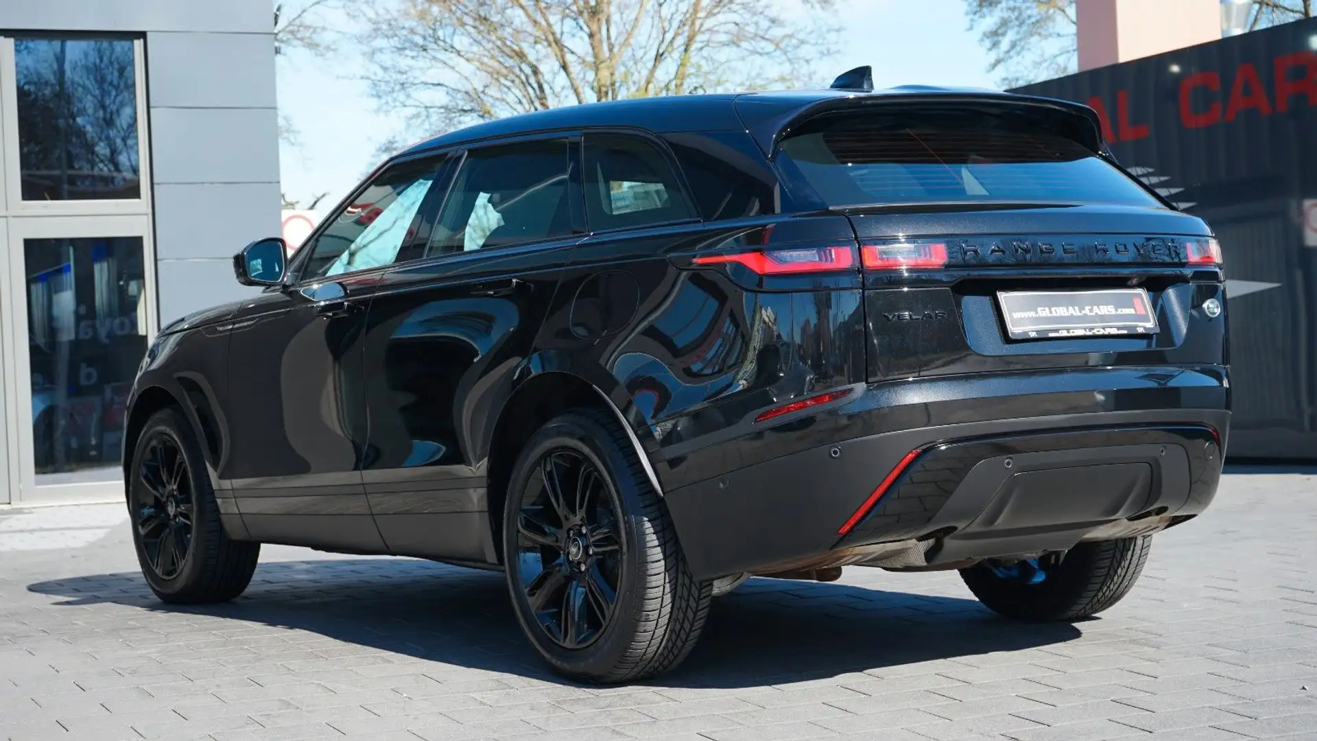 Land Rover Range Rover Velar VELAR P400e AWD PLUG-IN*VIRTUAL*BLACK PACK* Schwarz - 2