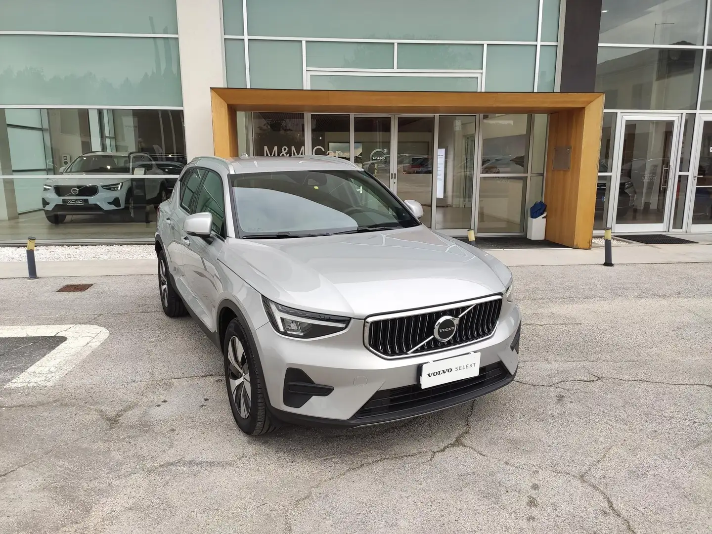 Volvo XC40 XC40 2023 1.5 t4 recharge phev Core auto Grigio - 1