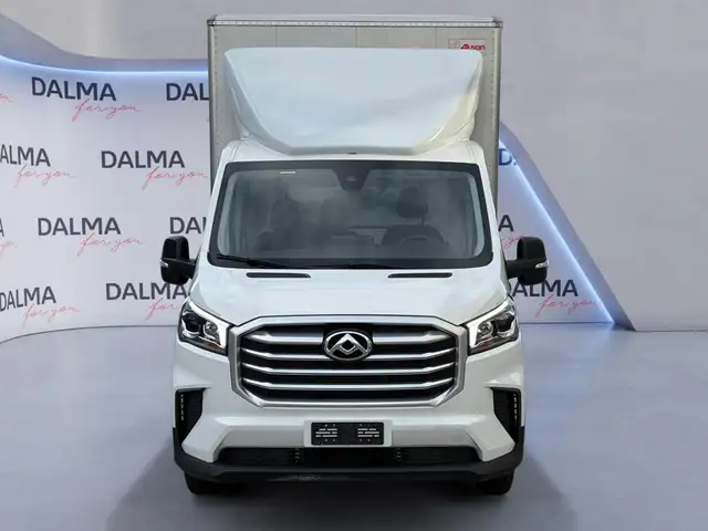 Maxus Deliver 9 view 8