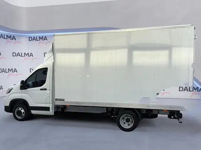 Maxus Deliver 9 view 2