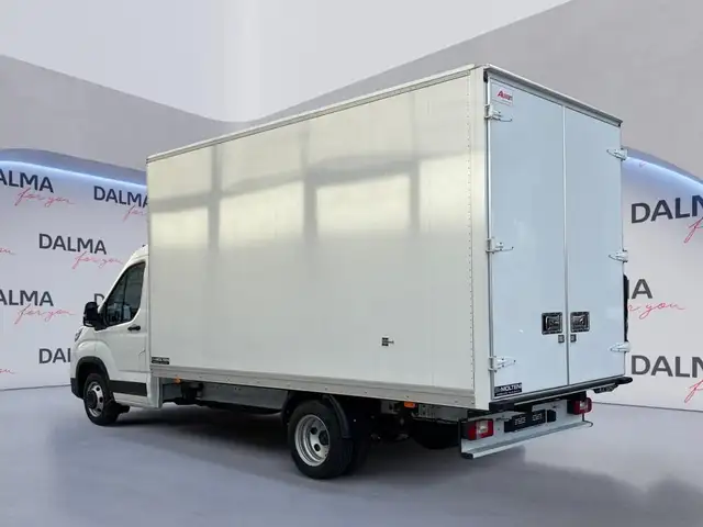 Maxus Deliver 9 view 3