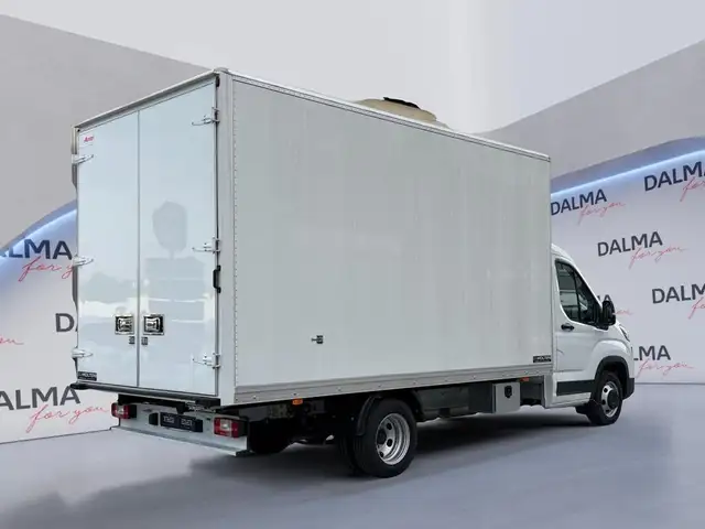 Maxus Deliver 9 view 5