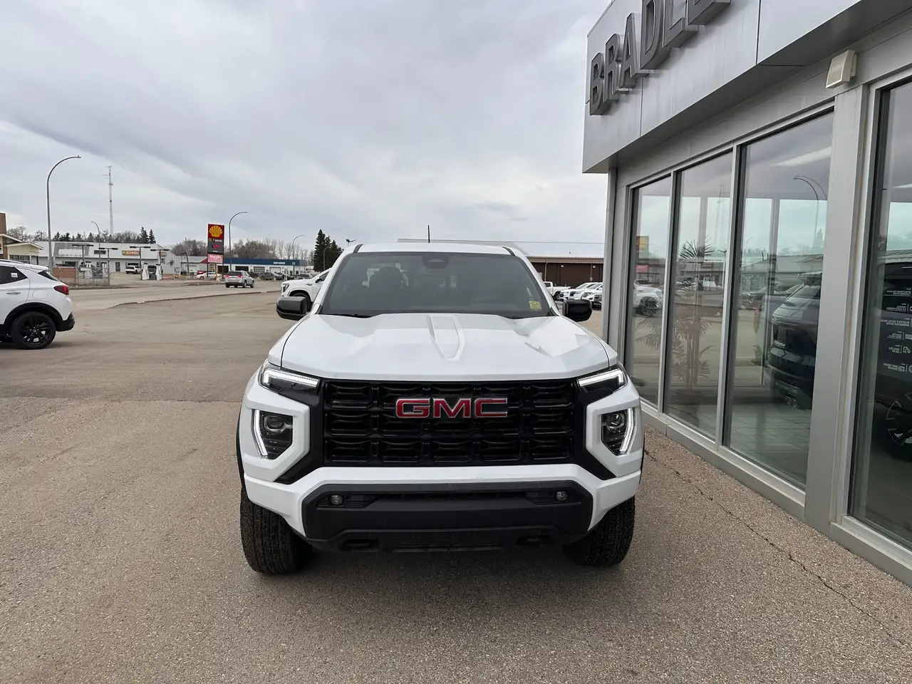GMC Canyon снимка GMC Canyon