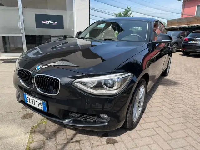 BMW 116 Serie 1 F/20-21 2011 116d 5p Business