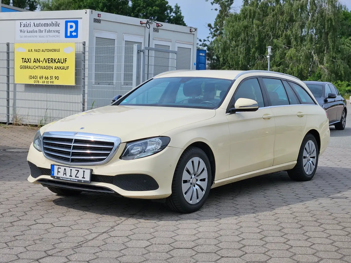 Mercedes-Benz E 220 d T Motor NEU 5.330,- €uro bei Mercedes - 194PS Beige - 1