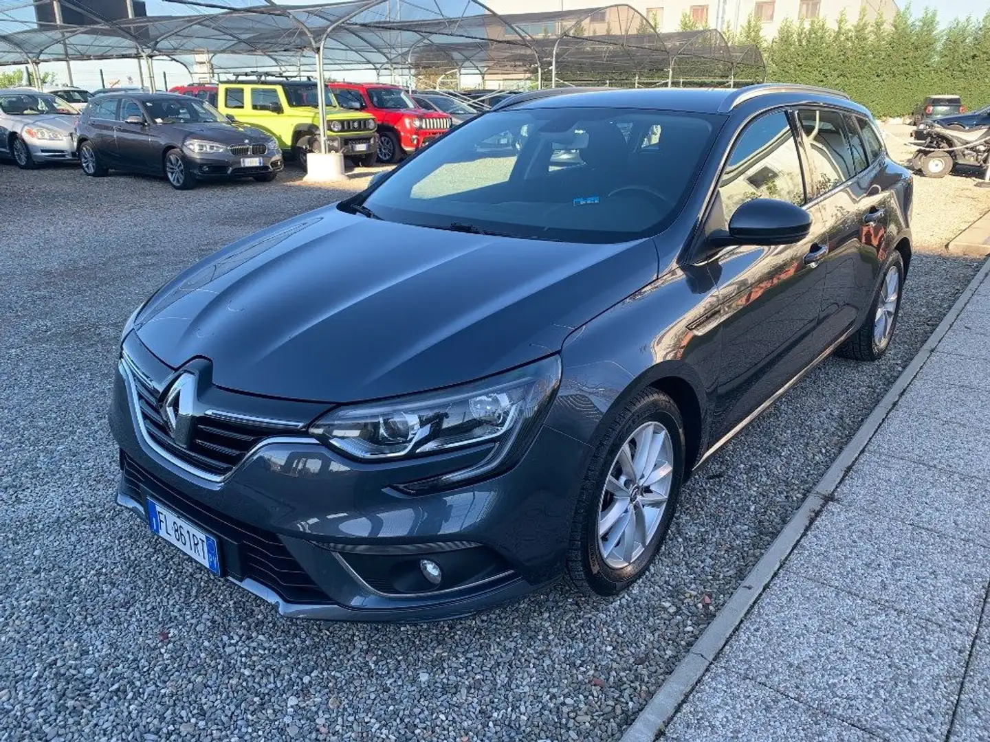 Renault Megane Sporter dCi 8V 110 CV EDC Energy Bose Grau - 1