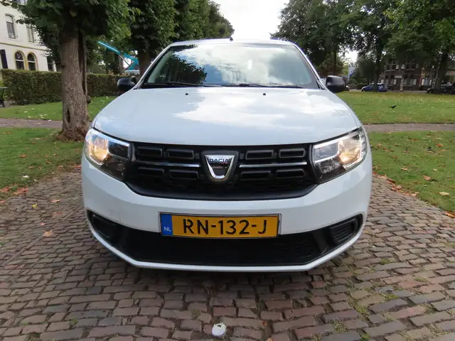 Dacia Sandero view 6