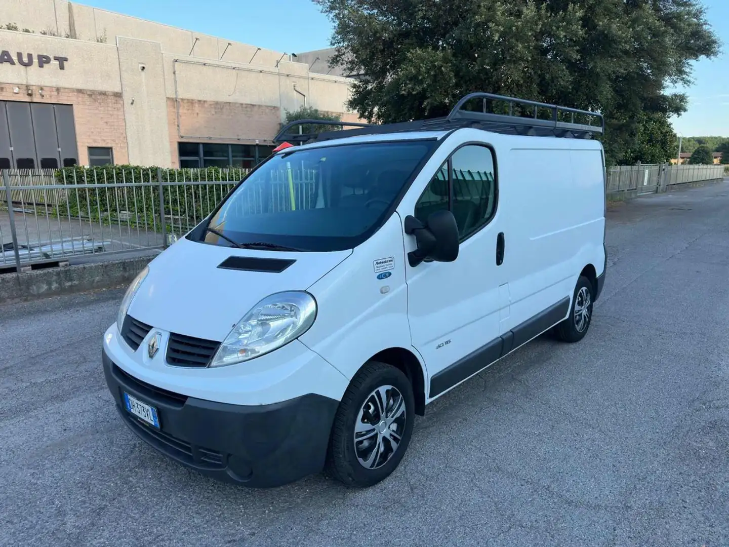 Renault Trafic 2.0 dCi/115 PC-TN Generation Bianco - 1