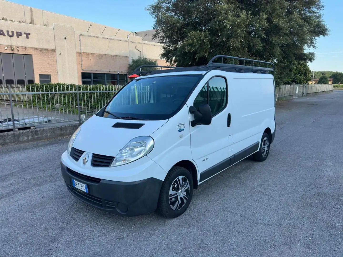 Renault Trafic 2.0 dCi/115 PC-TN Generation Bianco - 2
