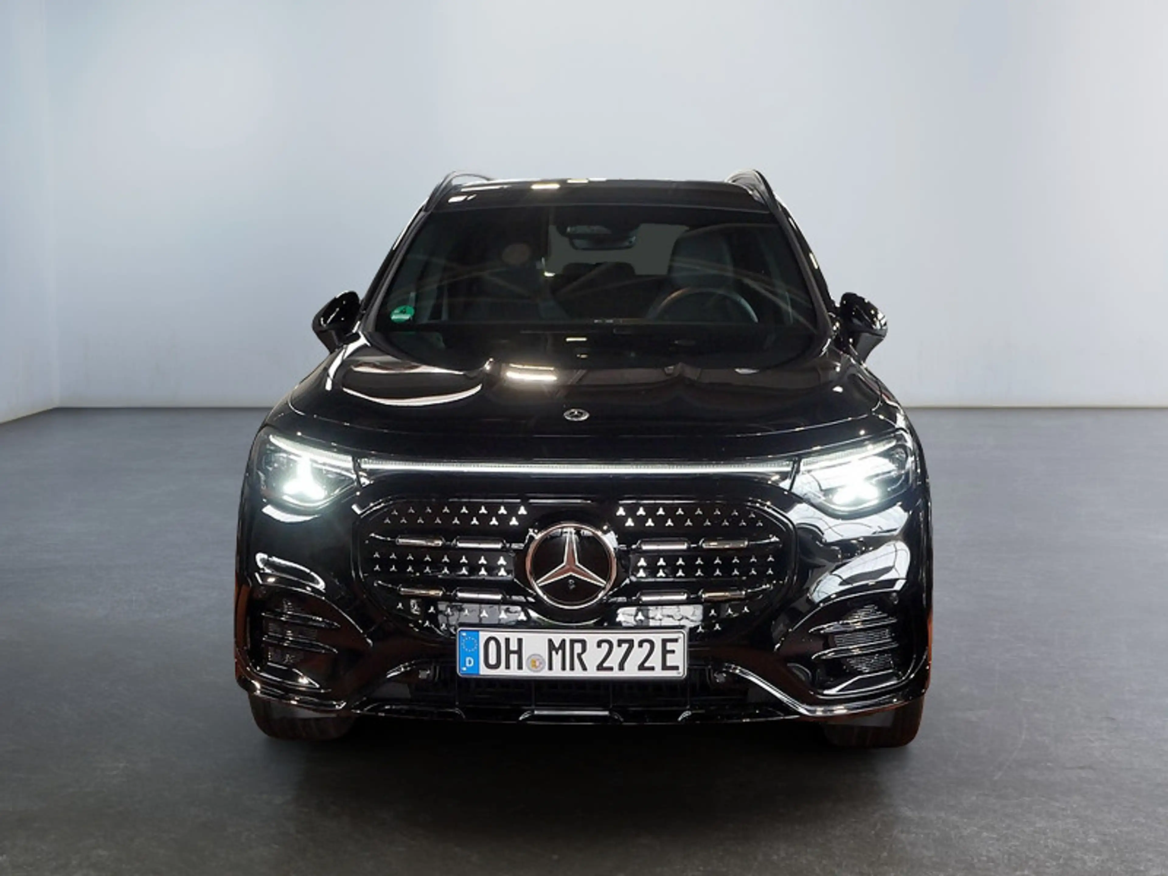 Mercedes-Benz GLB 250 + mit EQ Technologie AMG NIGHT PREMIUM — photo 2