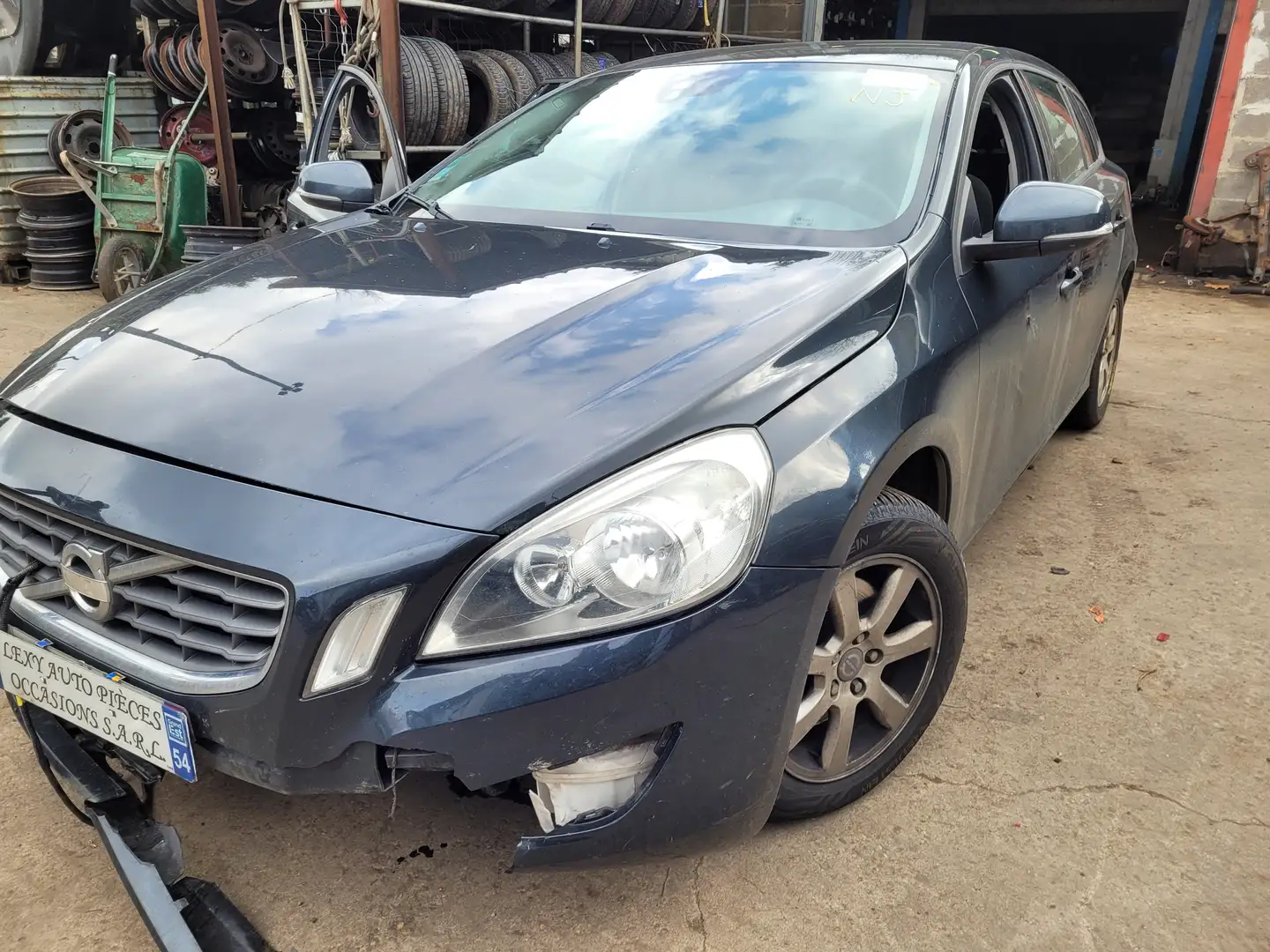 Volvo V60 V60 D3 136 ch Stop Gris - 2