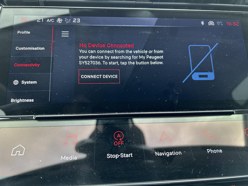 Peugeot 408 1.2 Hybrid 145 e-DCS6 Allure AUTOMAAT — photo 14