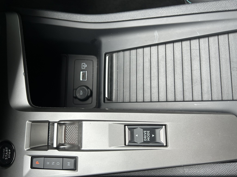 Peugeot 408 1.2 Hybrid 145 e-DCS6 Allure AUTOMAAT — photo 16