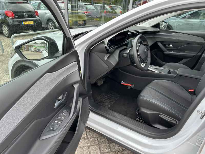 Peugeot 408 1.2 Hybrid 145 e-DCS6 Allure AUTOMAAT — photo 7