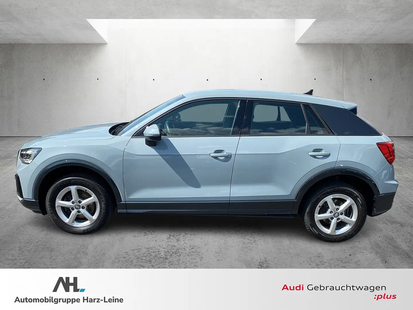 Audi Q2 35 TFSI advanced Matrix LED Navi AHK Gris - 2