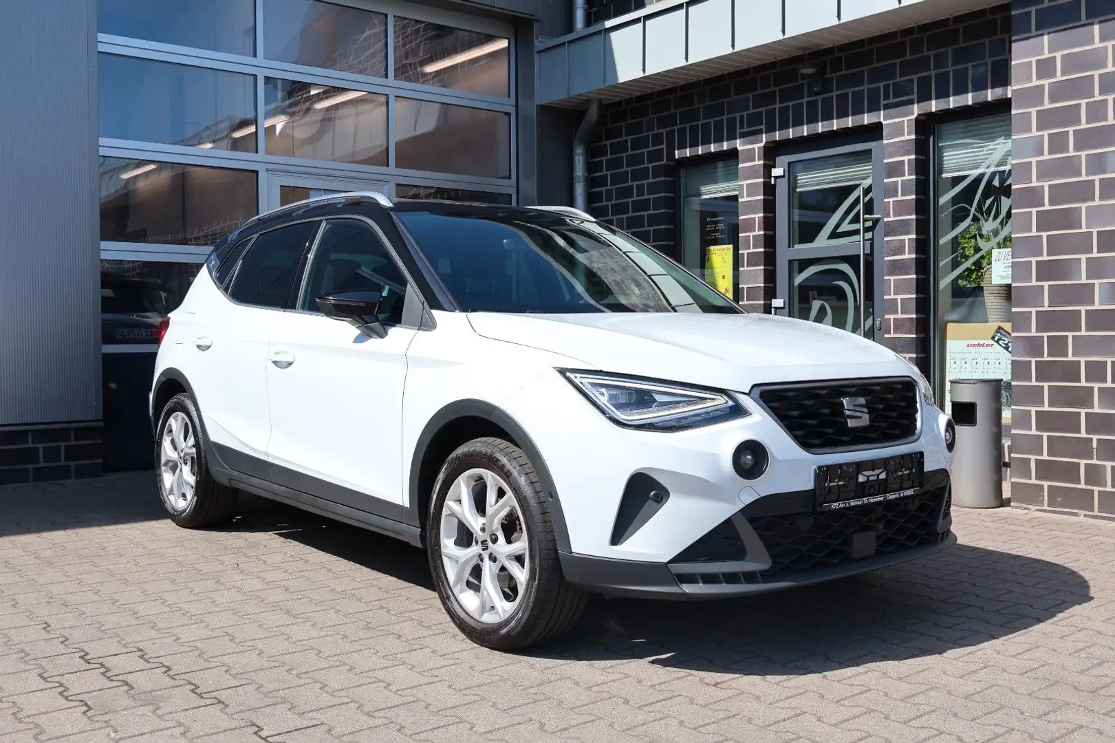 SEAT Arona FR Kamera/Automatik/AKK Wit - 1