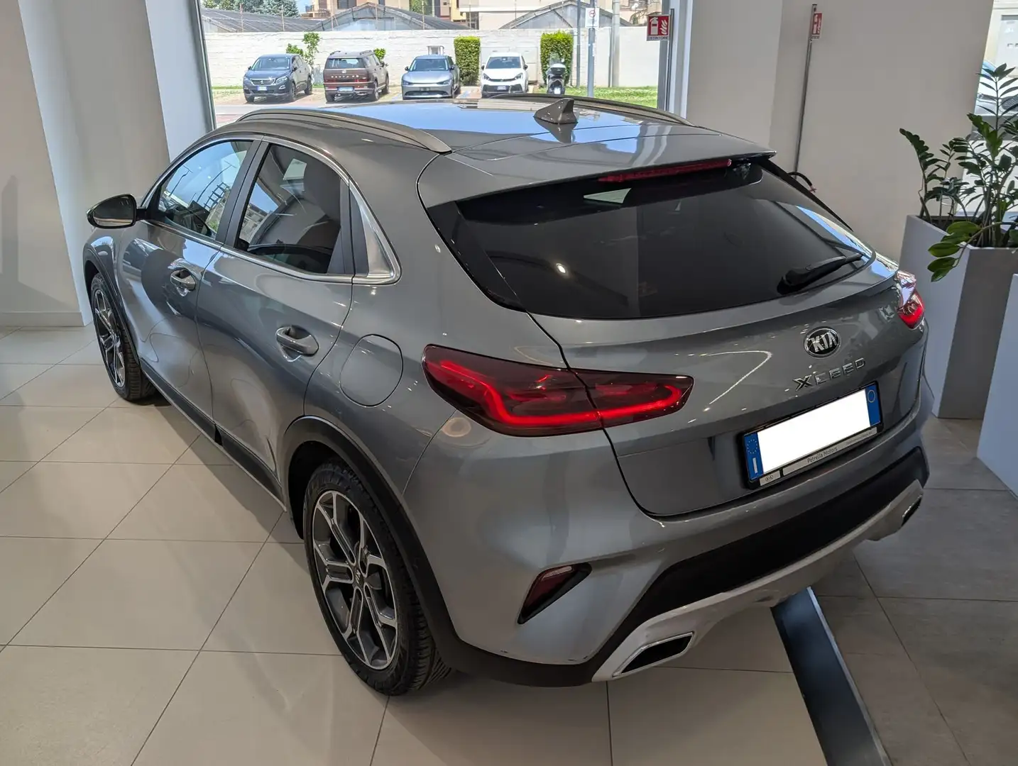 Kia XCeed 1.6 CRDi 136CV MHEV iMT High Tech - 2