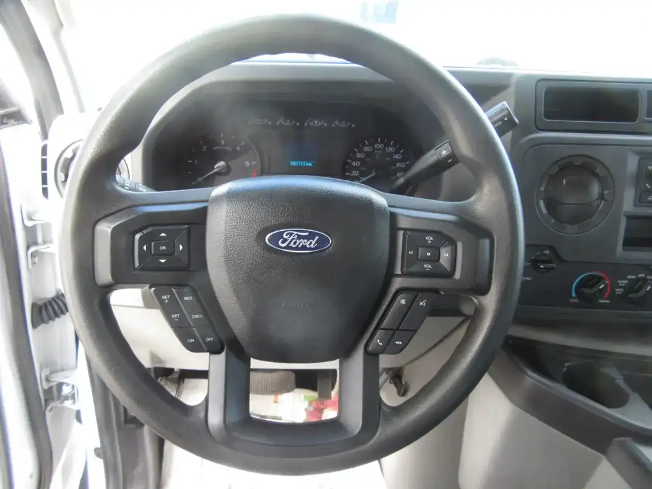 Ford E-350 fotografie Ford E-350