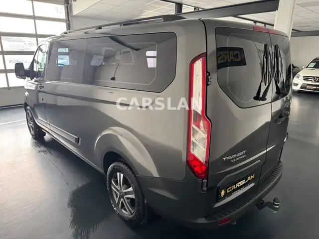 Ford Transit Custom view 10