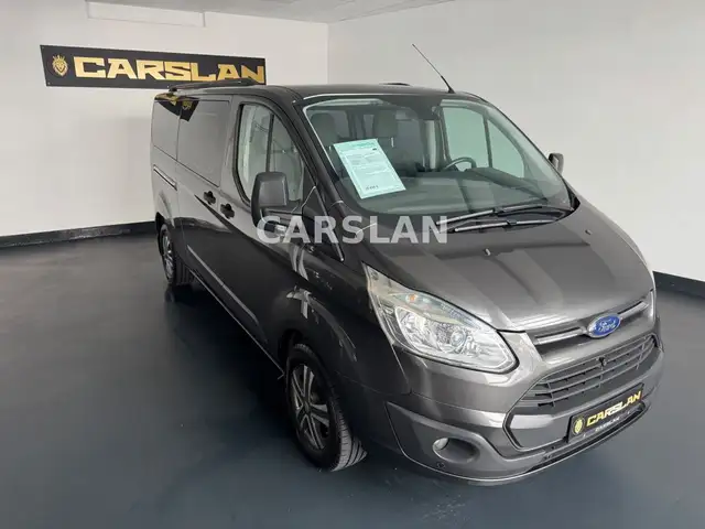 Ford Transit Custom view 2