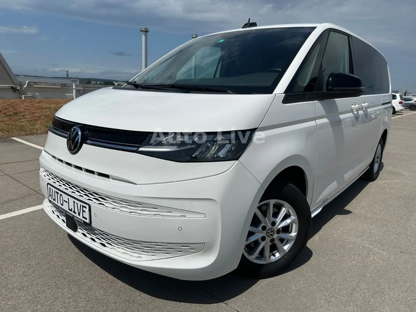 Volkswagen T7 Multivan T7 2.0 TDI Multivan*Überhang*DSG*7x SITZ*VIR*LED Weiß - 1