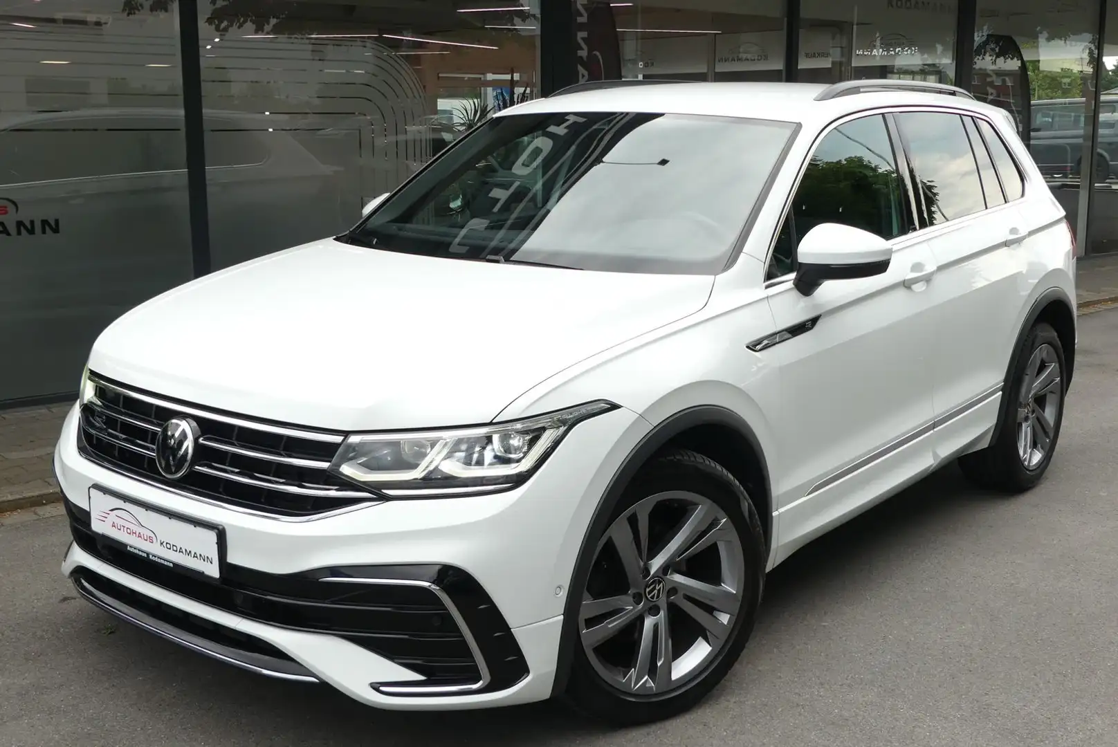 Volkswagen Tiguan R-Line 2.0TDI*CAM*Virtual*ACC*Matrix LED Blanco - 2
