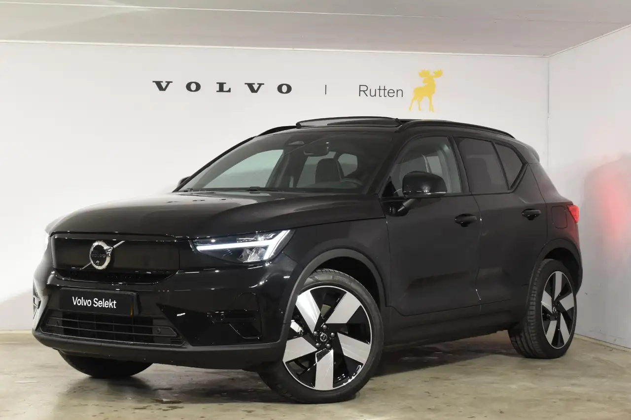 Volvo EX40 2026