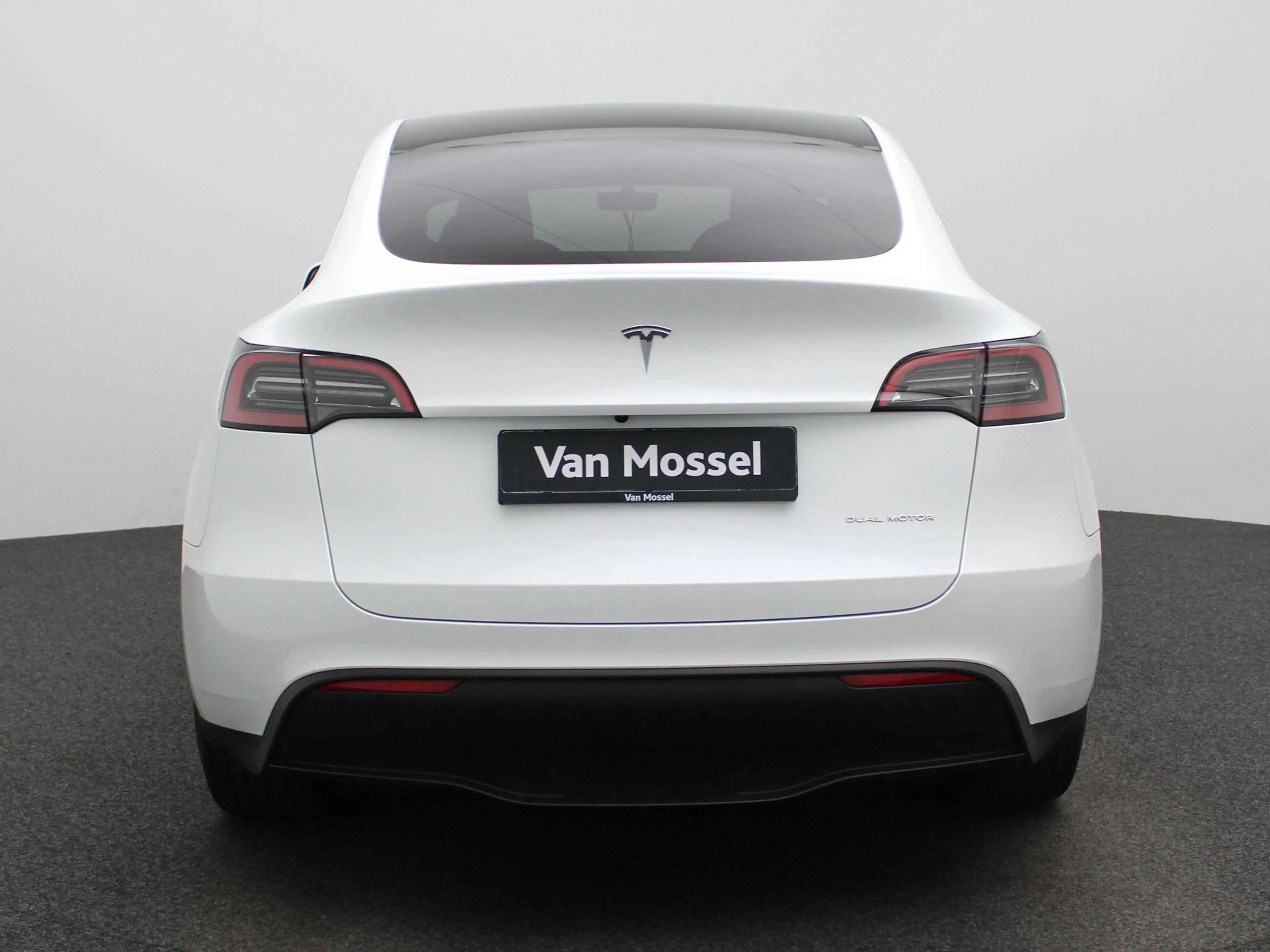 Tesla Model Y Long Range AWD 75 kWh | AFNEEMBARE TREKHAAK | PANO — photo 5