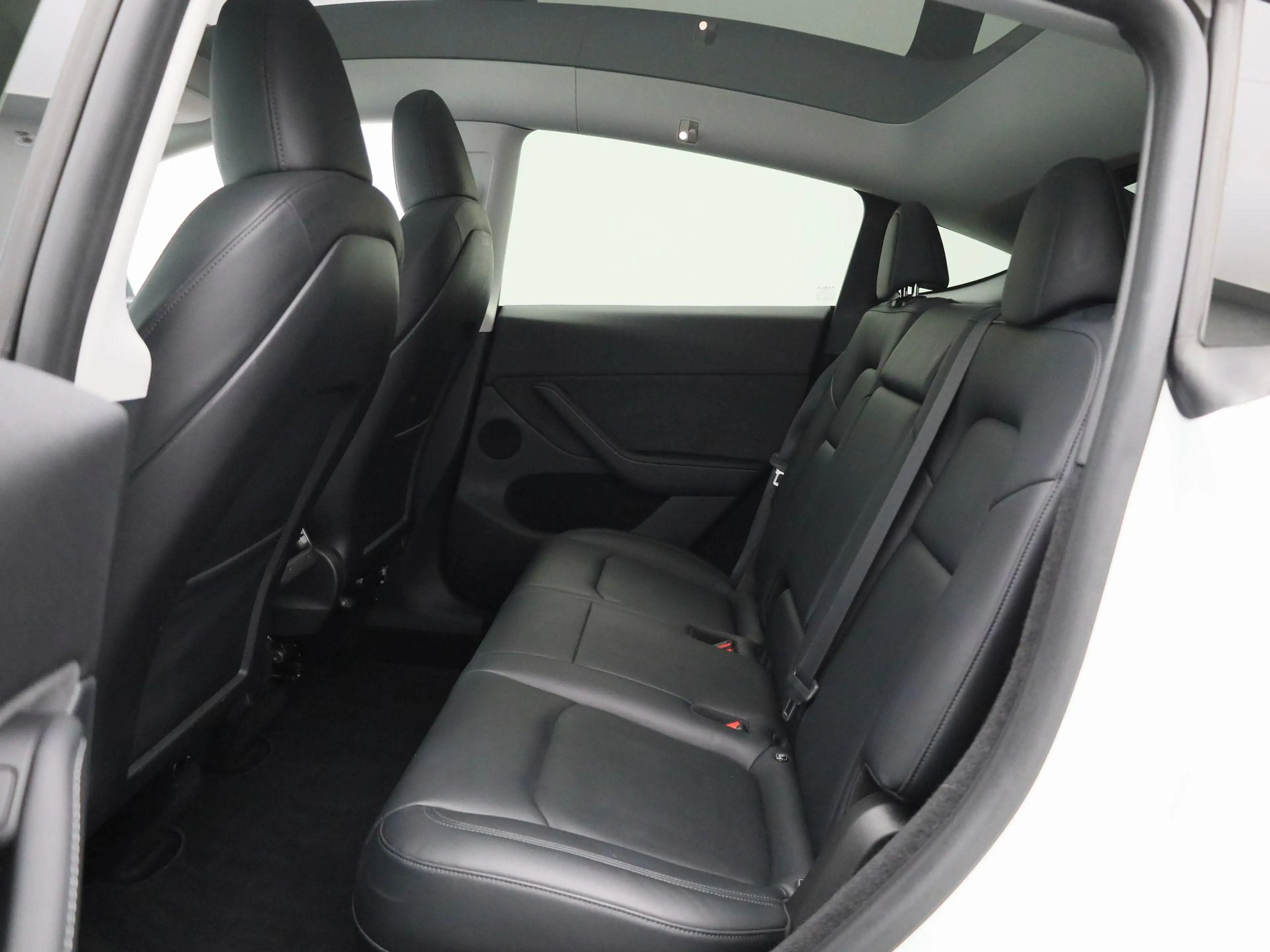 Tesla Model Y Long Range AWD 75 kWh | AFNEEMBARE TREKHAAK | PANO — photo 11