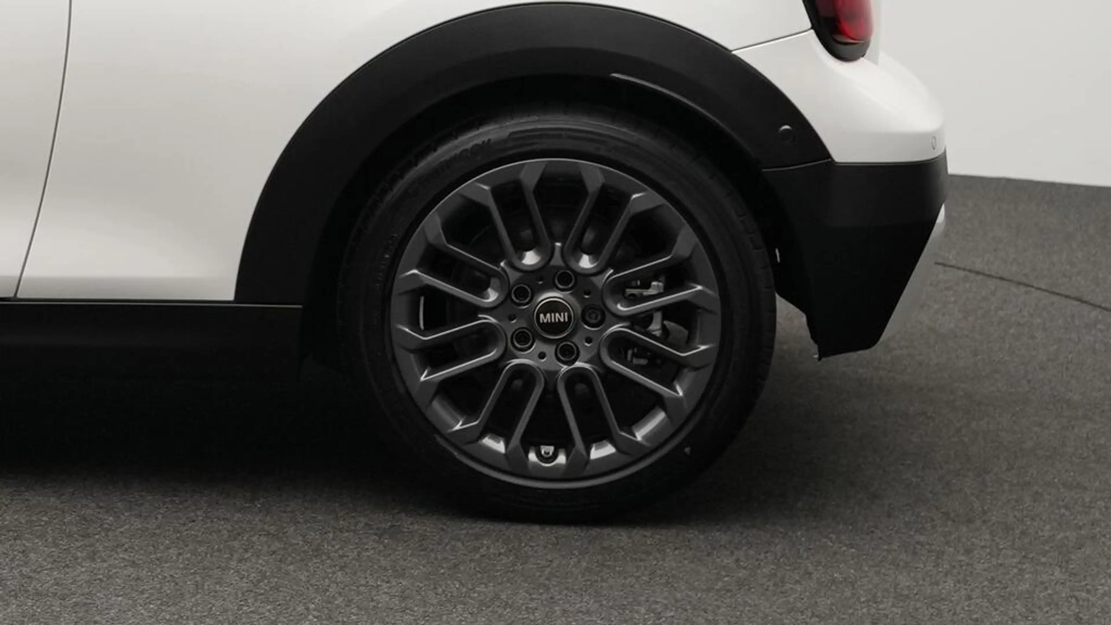 MINI Cooper C Cabrio Classic Trim — photo 11