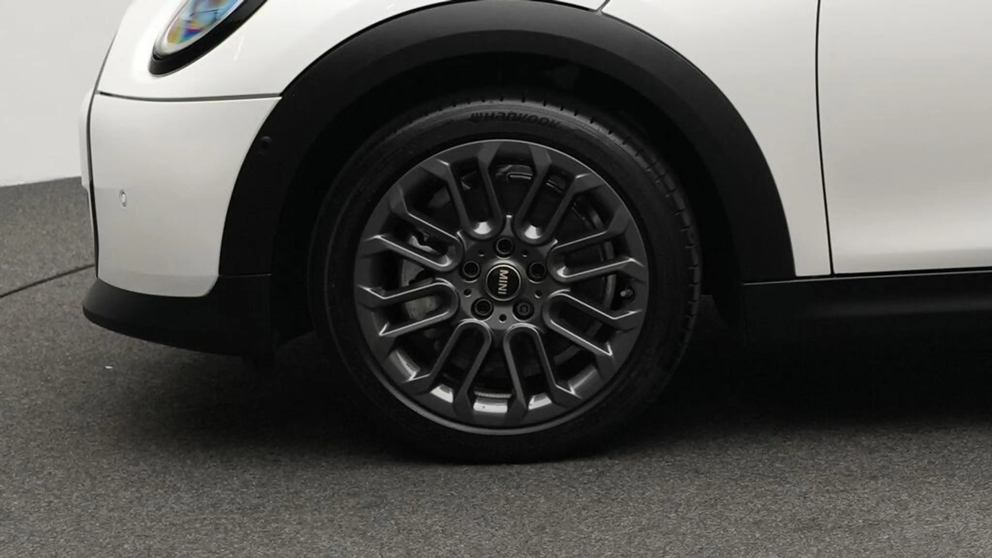 MINI Cooper C Cabrio Classic Trim — photo 13