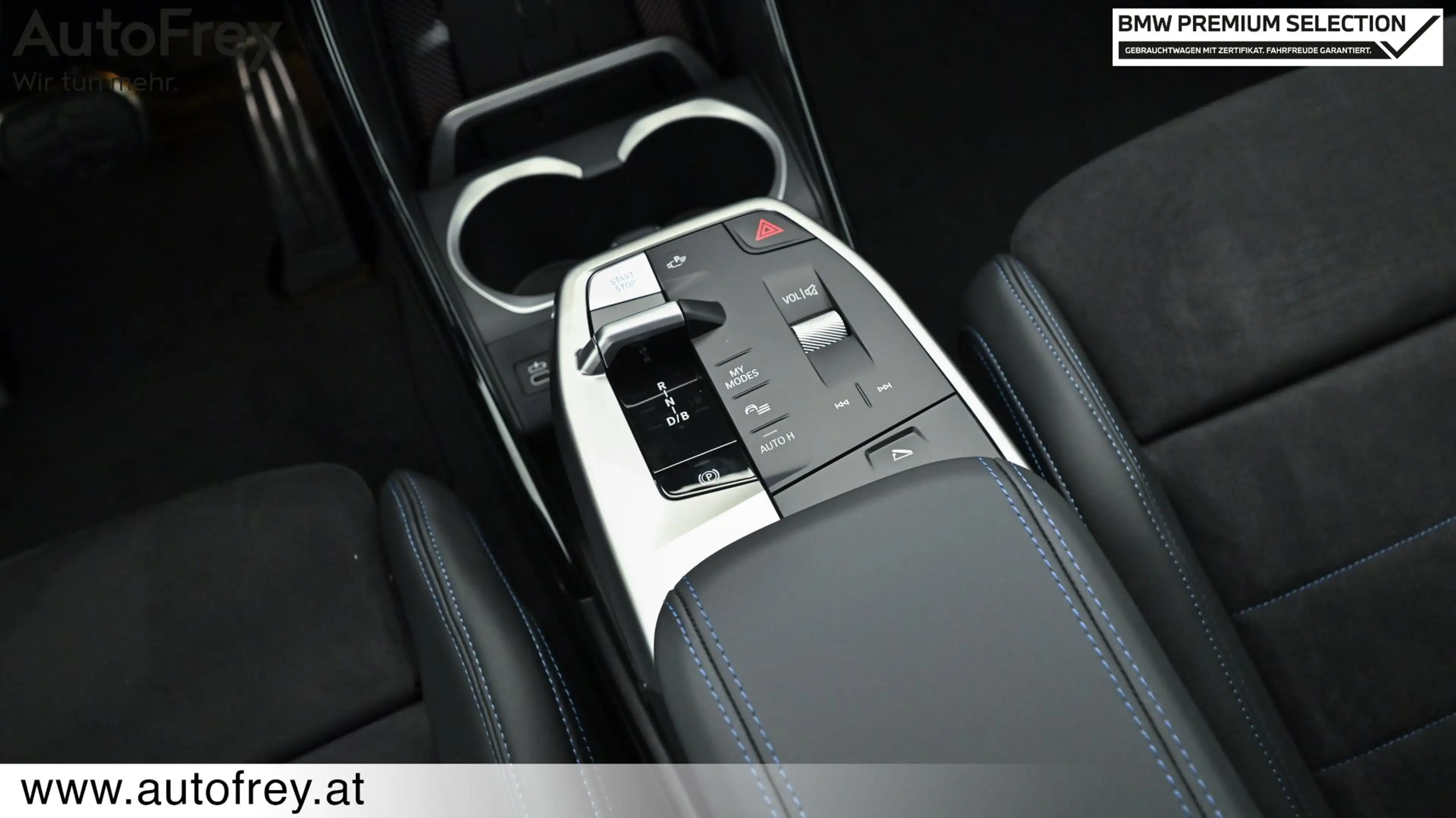 BMW iX1 xDrive30 — photo 11