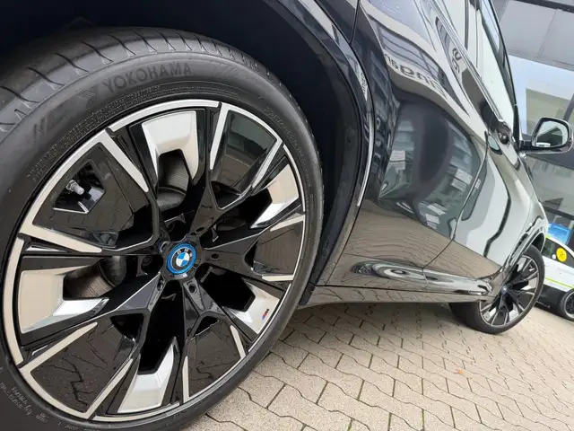 BMW Ix3 view 4