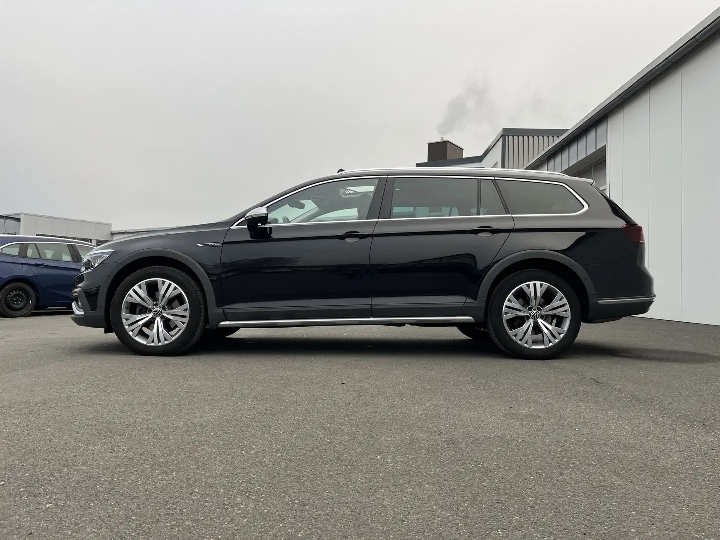 Volkswagen Passat Alltrack 2.0 TDI DSG 4Motion 188€ m. 20% Anzahlung Panora Schwarz - 2