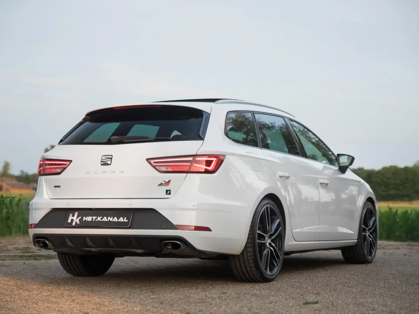 SEAT Leon ST 2.0 CUPRA 300 4DRIVE Pano Schaal ACC - 2