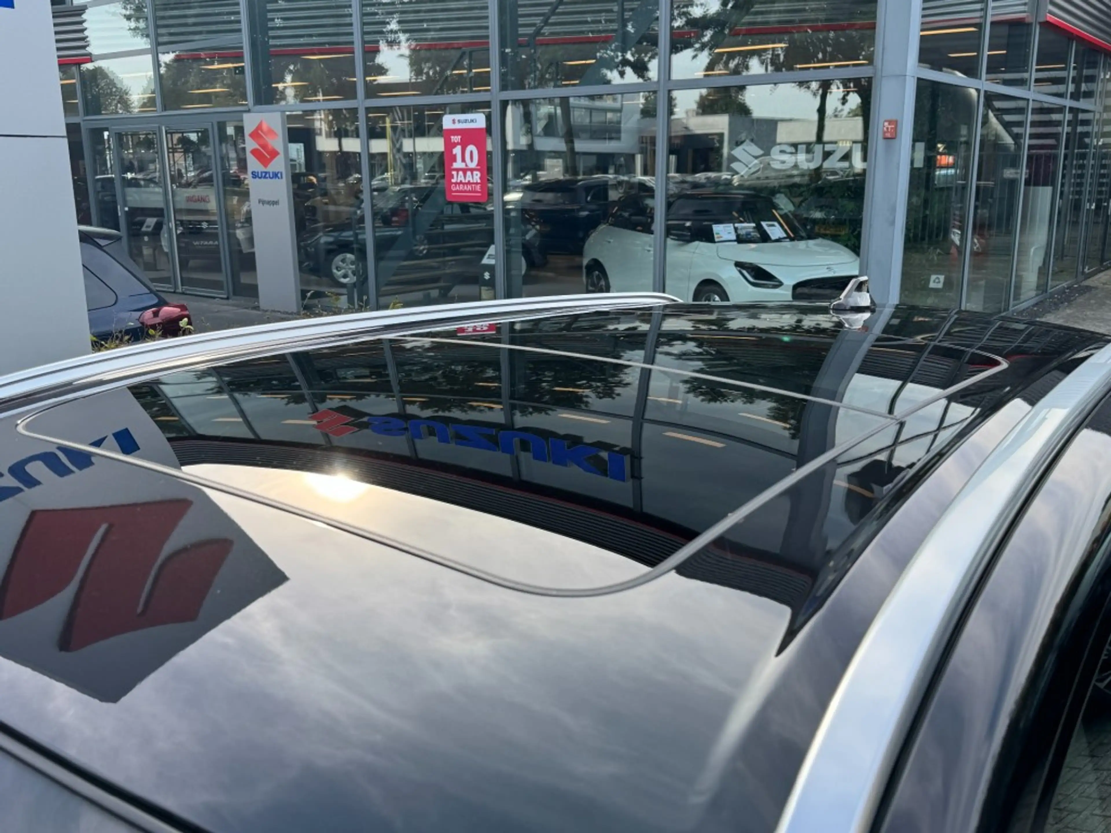 Suzuki Vitara 1.5 Style Hybrid AUTOMAAT Pano-dak / Trekhaak afne — photo 15