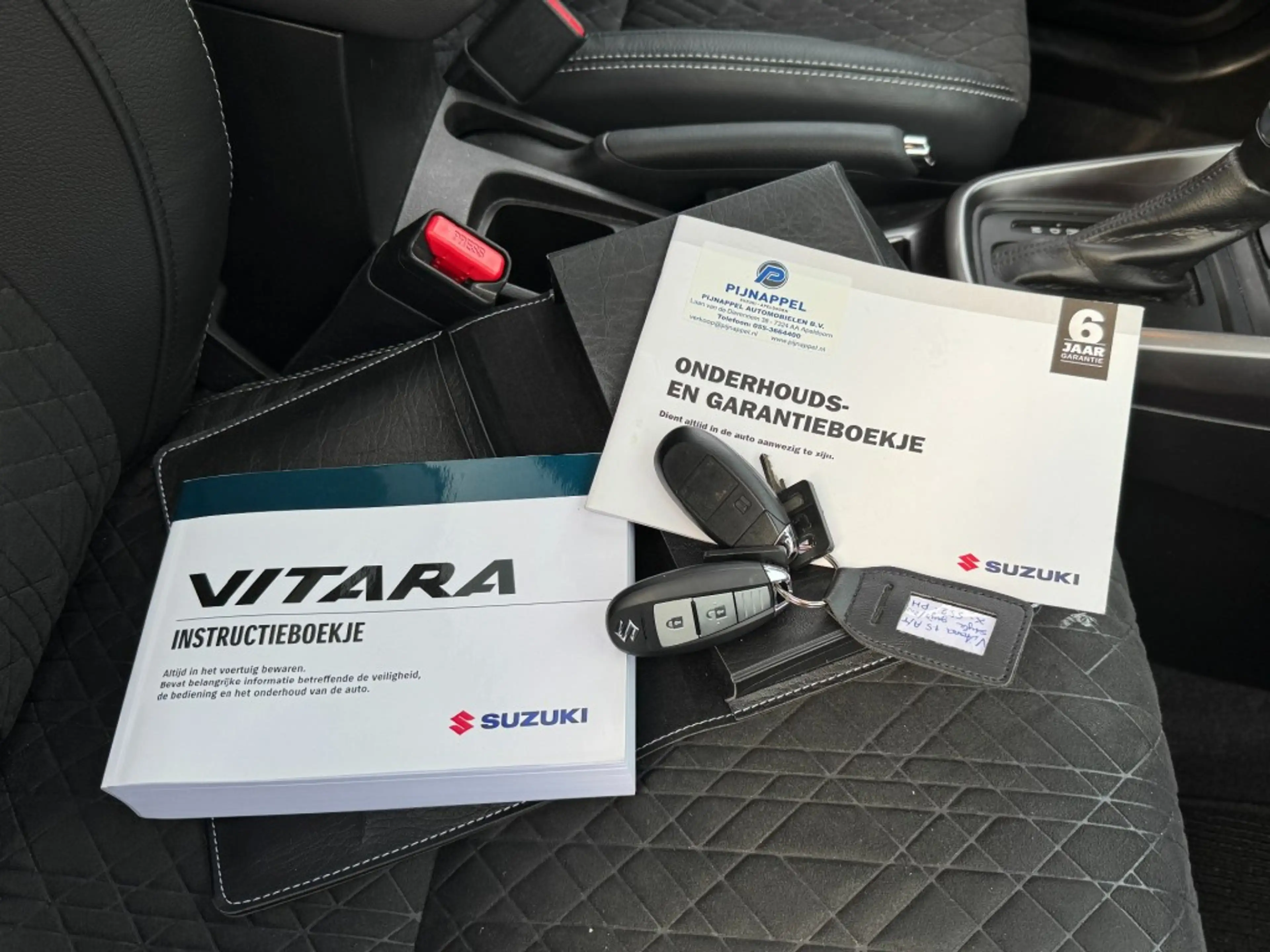 Suzuki Vitara 1.5 Style Hybrid AUTOMAAT Pano-dak / Trekhaak afne — photo 35