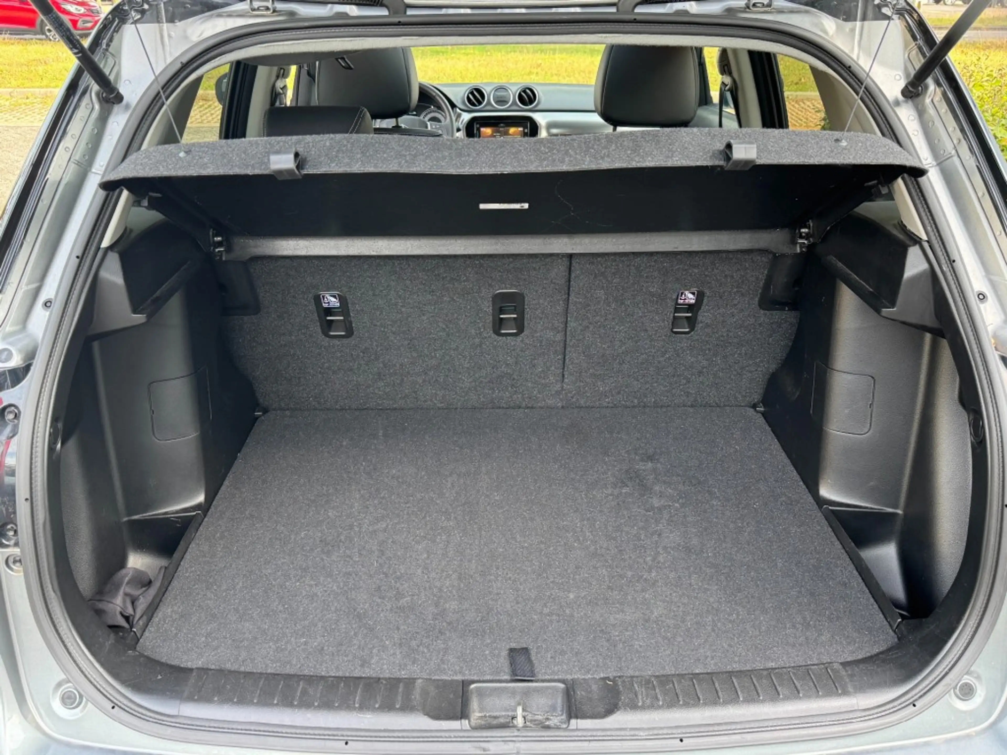 Suzuki Vitara 1.5 Style Hybrid AUTOMAAT Pano-dak / Trekhaak afne — photo 17