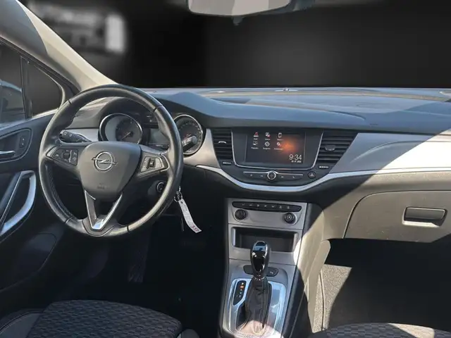 Opel Astra view 10