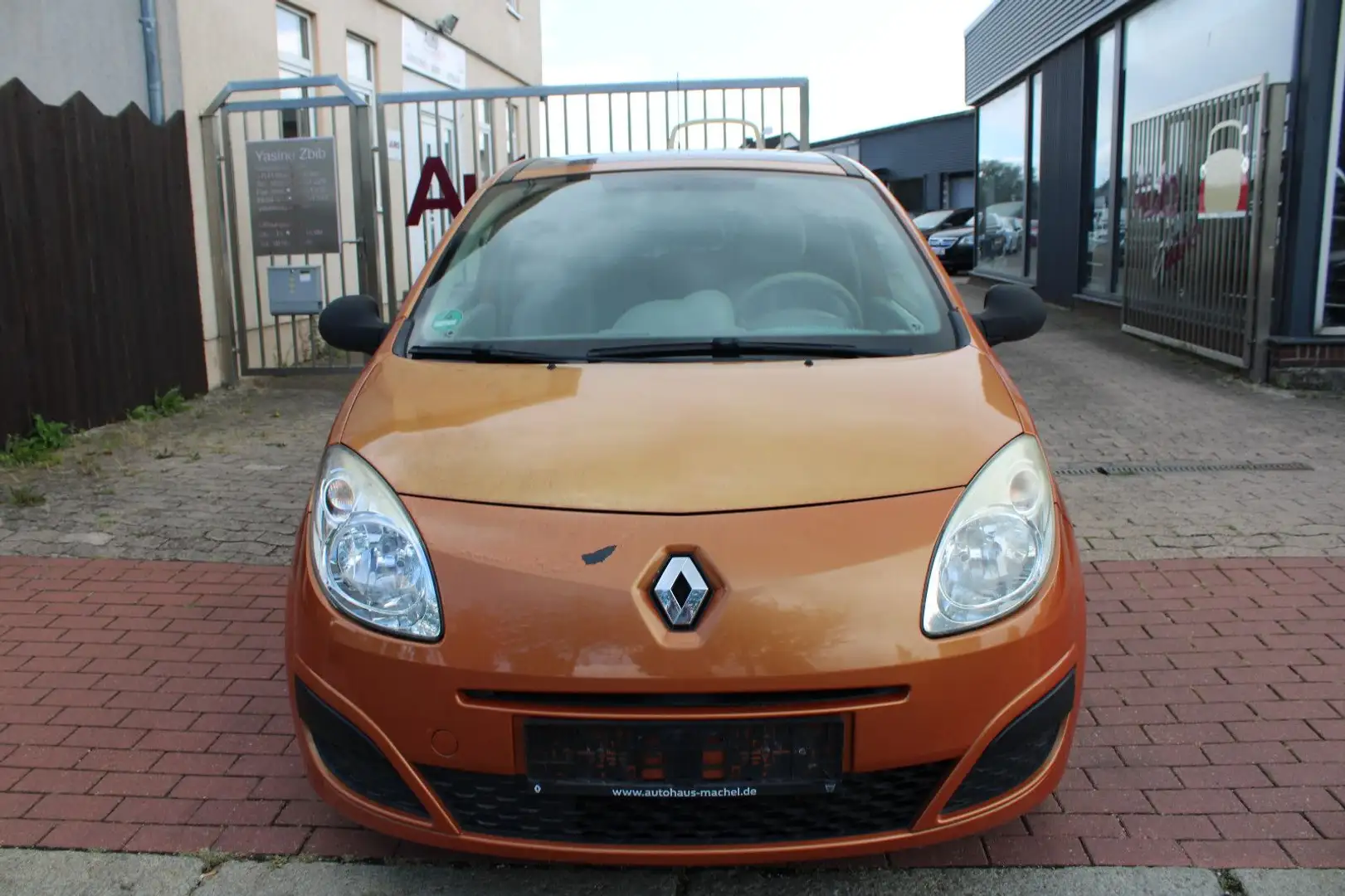 Renault Twingo Expression|Kopfdichtung kaputt| Orange - 2