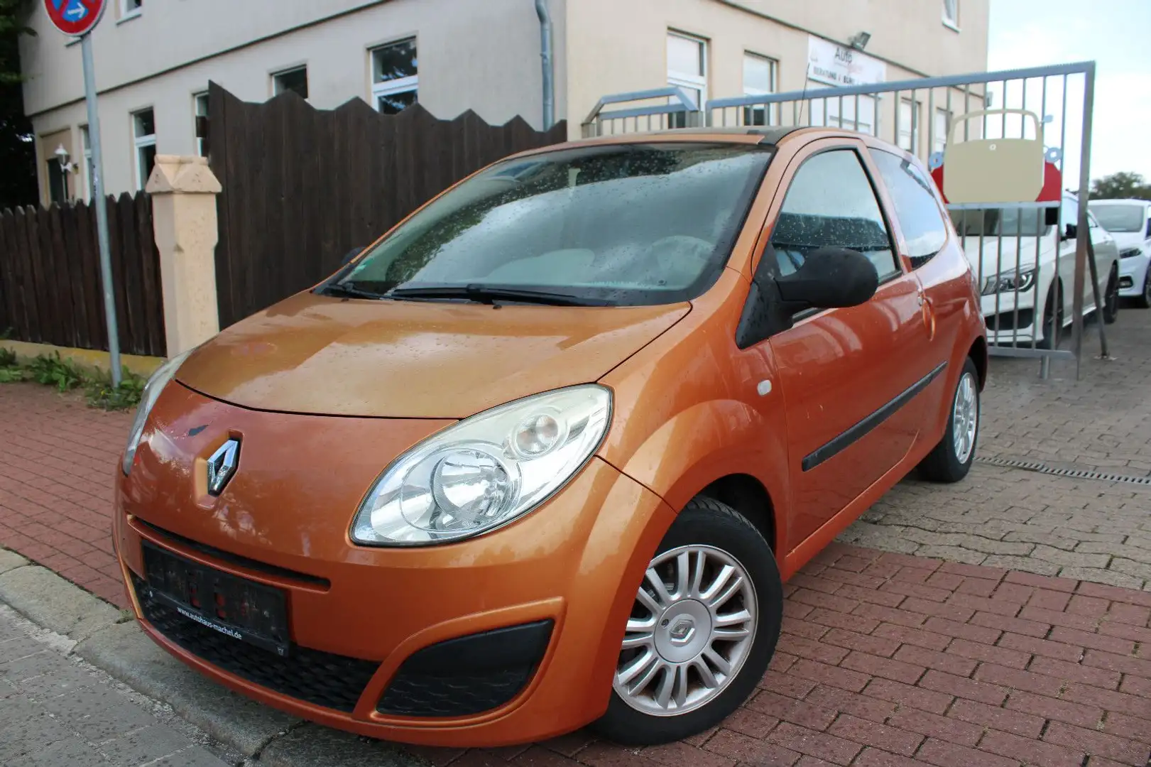 Renault Twingo Expression|Kopfdichtung kaputt| Orange - 1