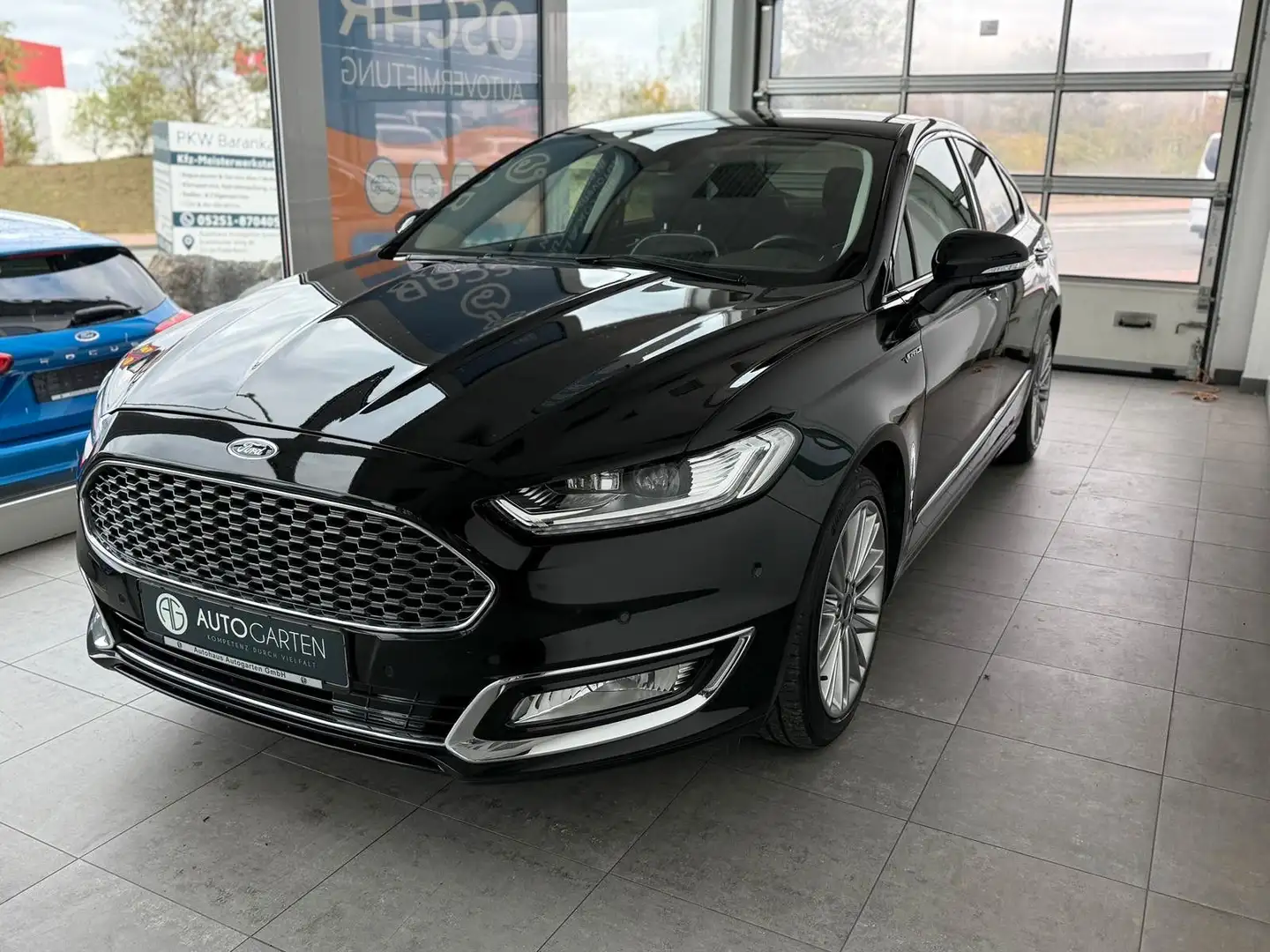 Ford Mondeo Lim. Hybrid Vignale*Leder*Navi&Kamera Schwarz - 1