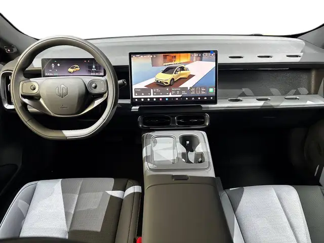 Leapmotor B05 view 13