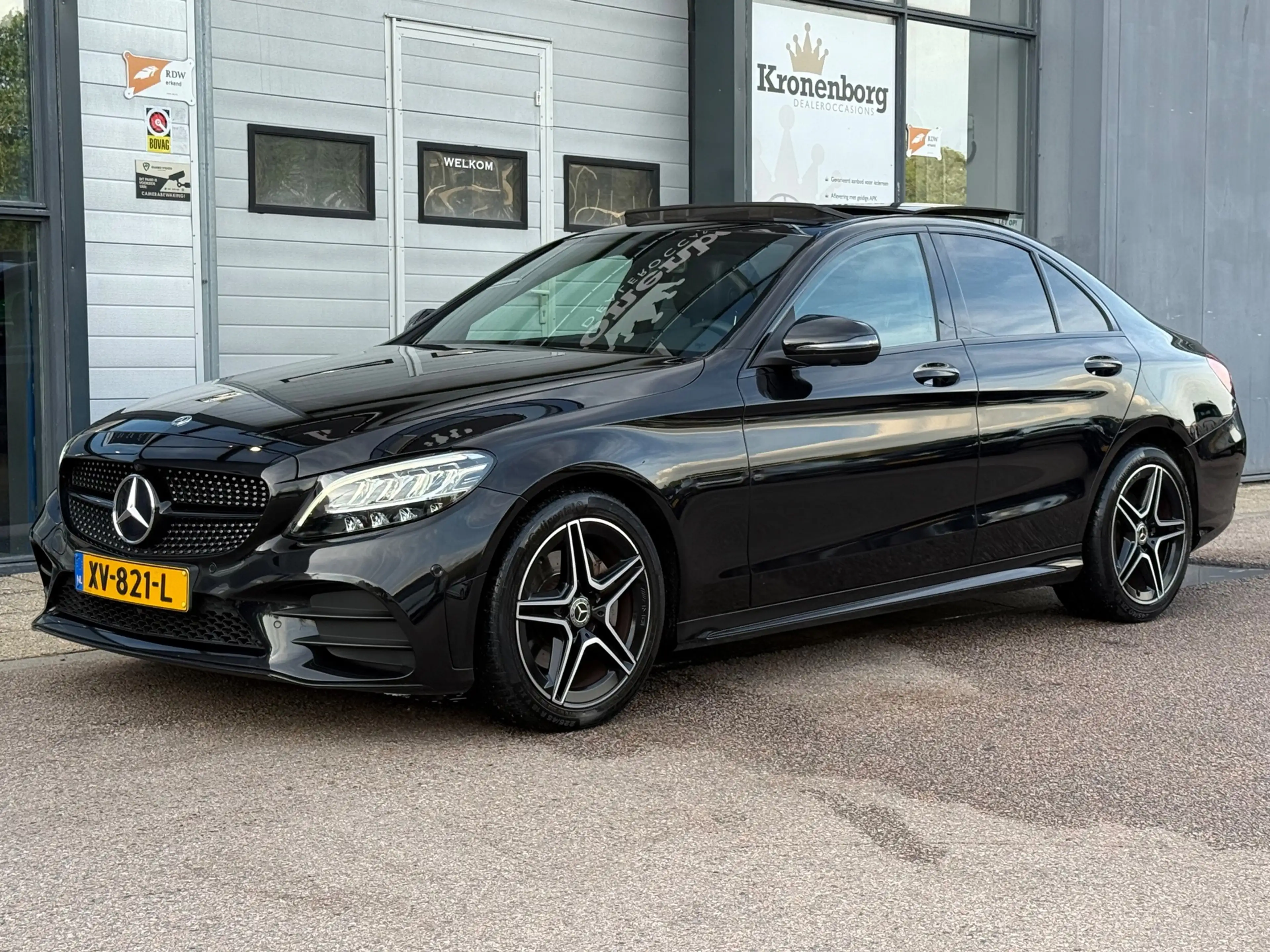 Mercedes-Benz C 180 Business Solution AMG| PANO| NAP| — photo 3