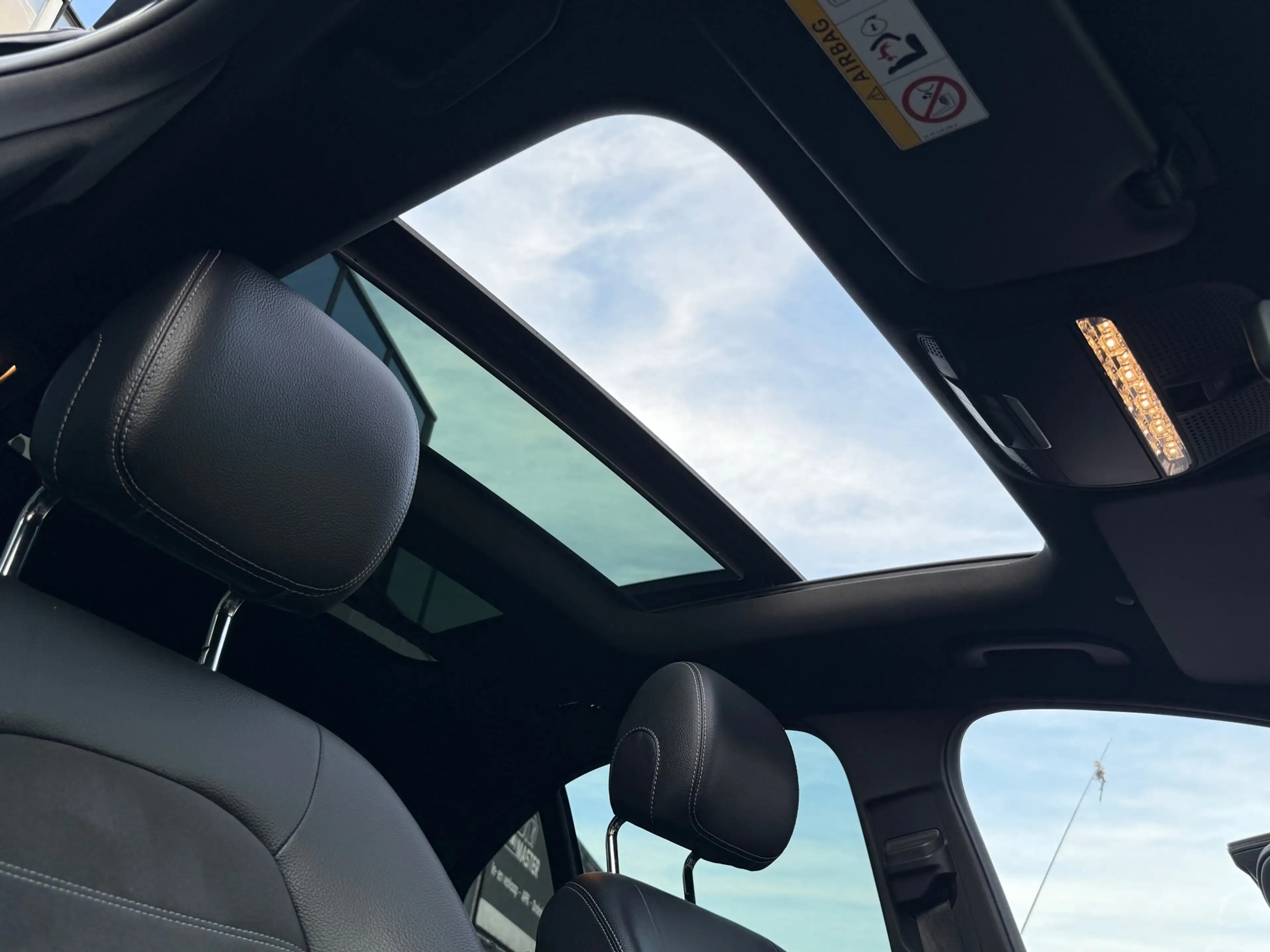 Mercedes-Benz C 180 Business Solution AMG| PANO| NAP| — photo 10