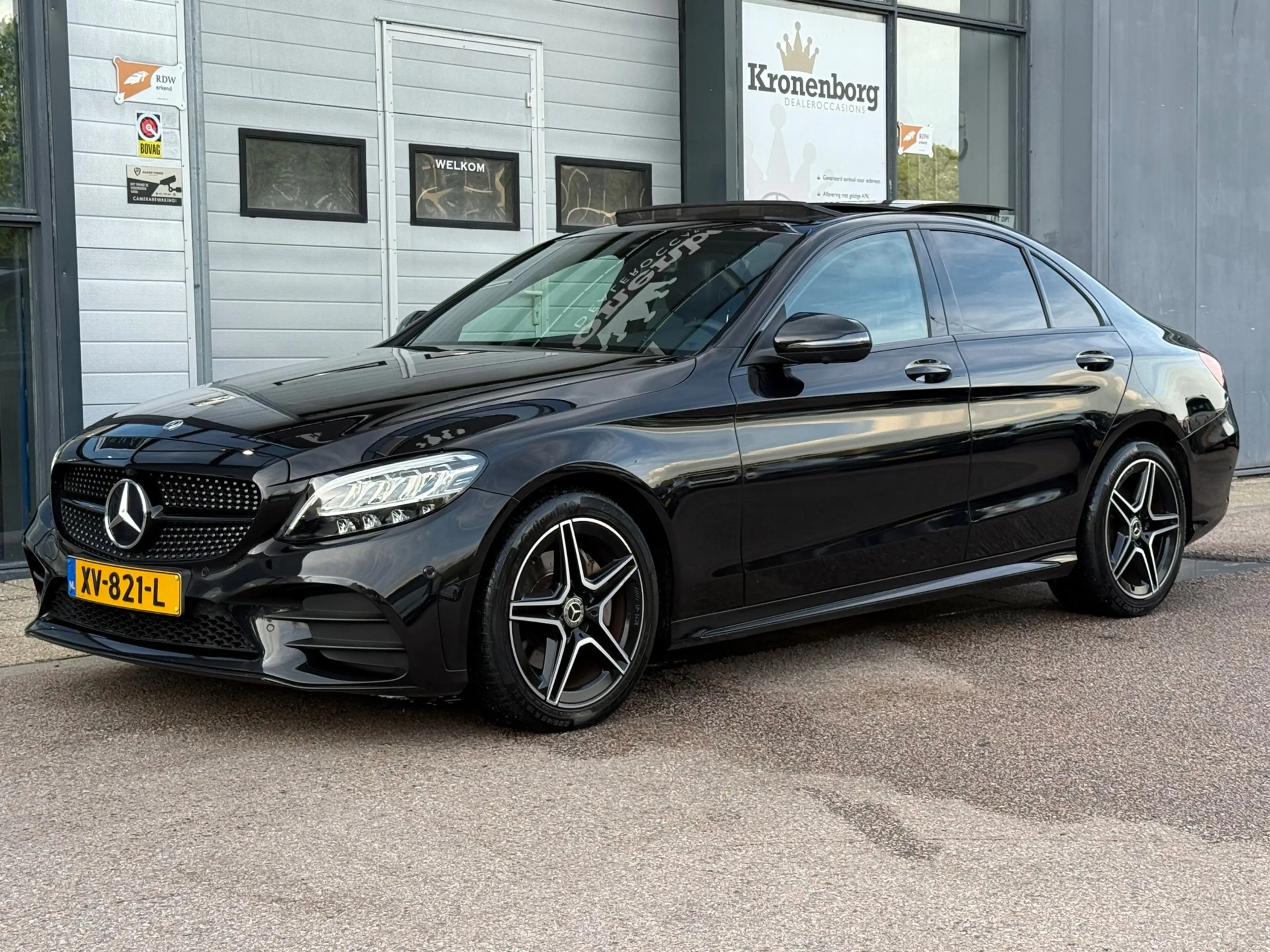 Mercedes-Benz C 180 Business Solution AMG| PANO| NAP| — photo 12