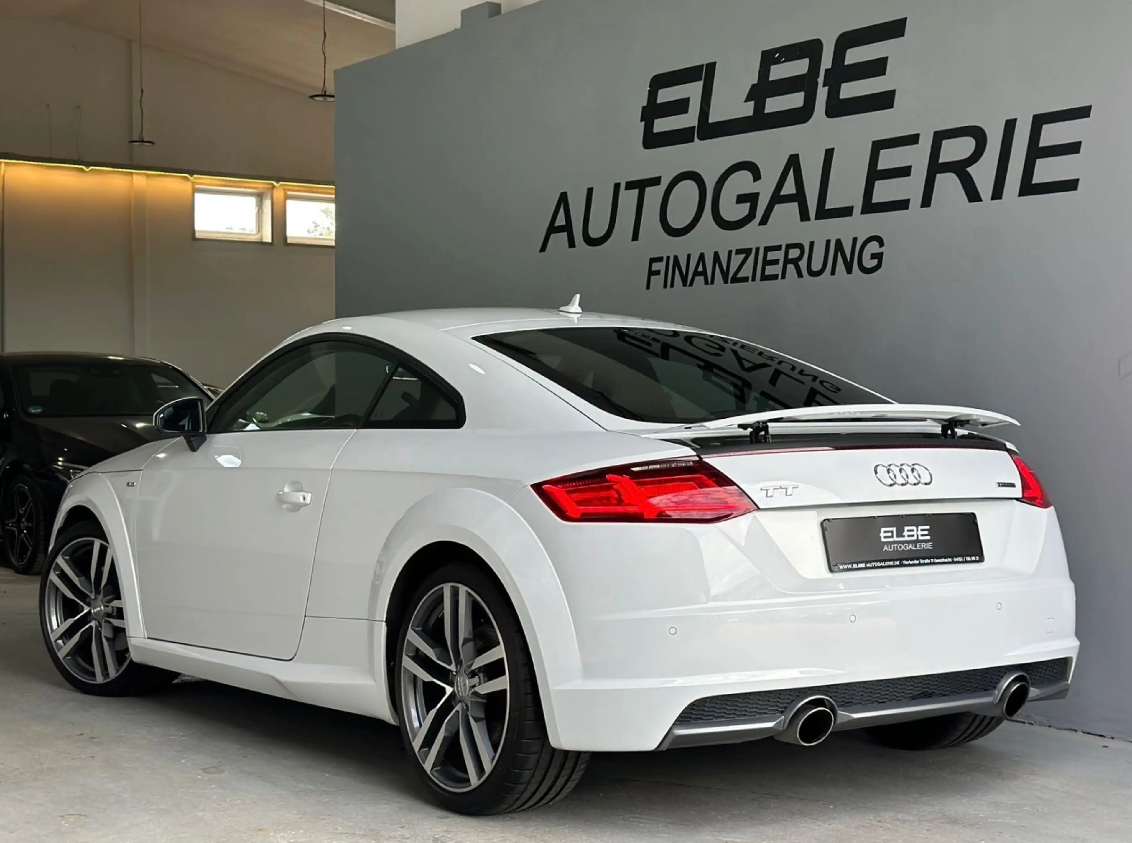 Audi TT Coupe 2.0 TFSI quattro S Line Sport Voll-Serv — photo 5