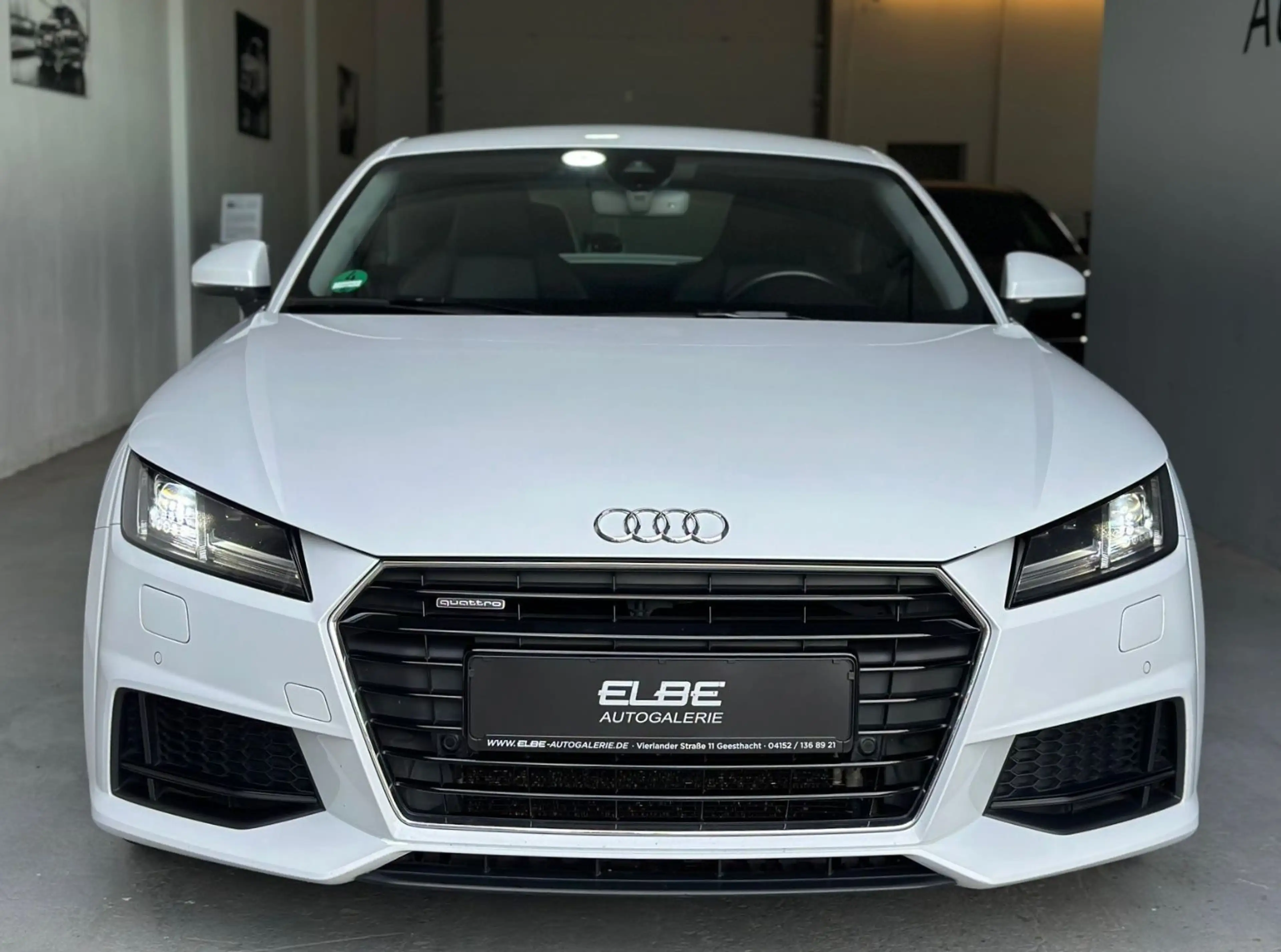 Audi TT Coupe 2.0 TFSI quattro S Line Sport Voll-Serv — photo 9