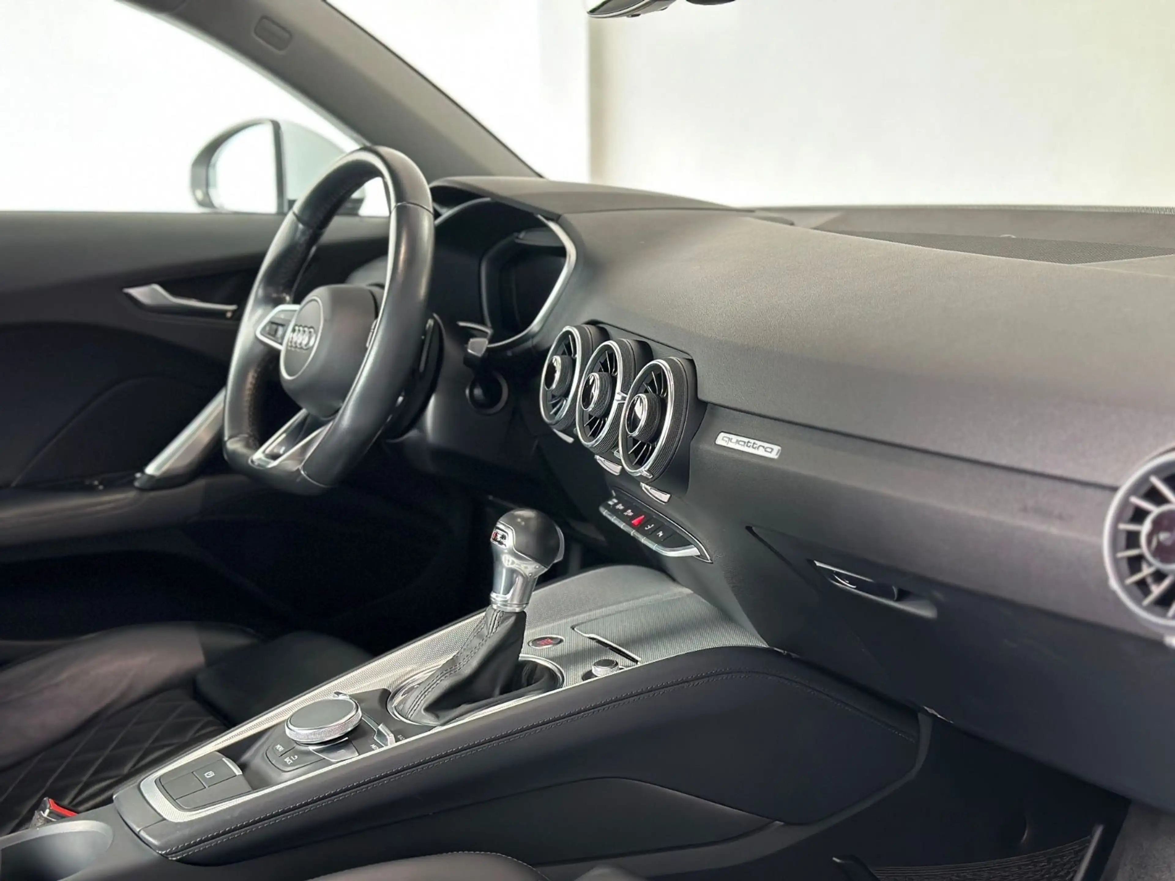 Audi TT Coupe 2.0 TFSI quattro S Line Sport Voll-Serv — photo 7