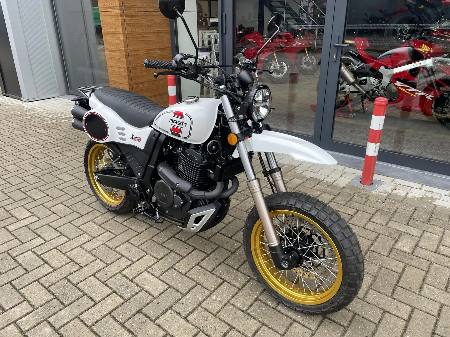 Mash X-Ride 650 Classic #14KM#BTW# A2 rijbewijs Blanc - 2